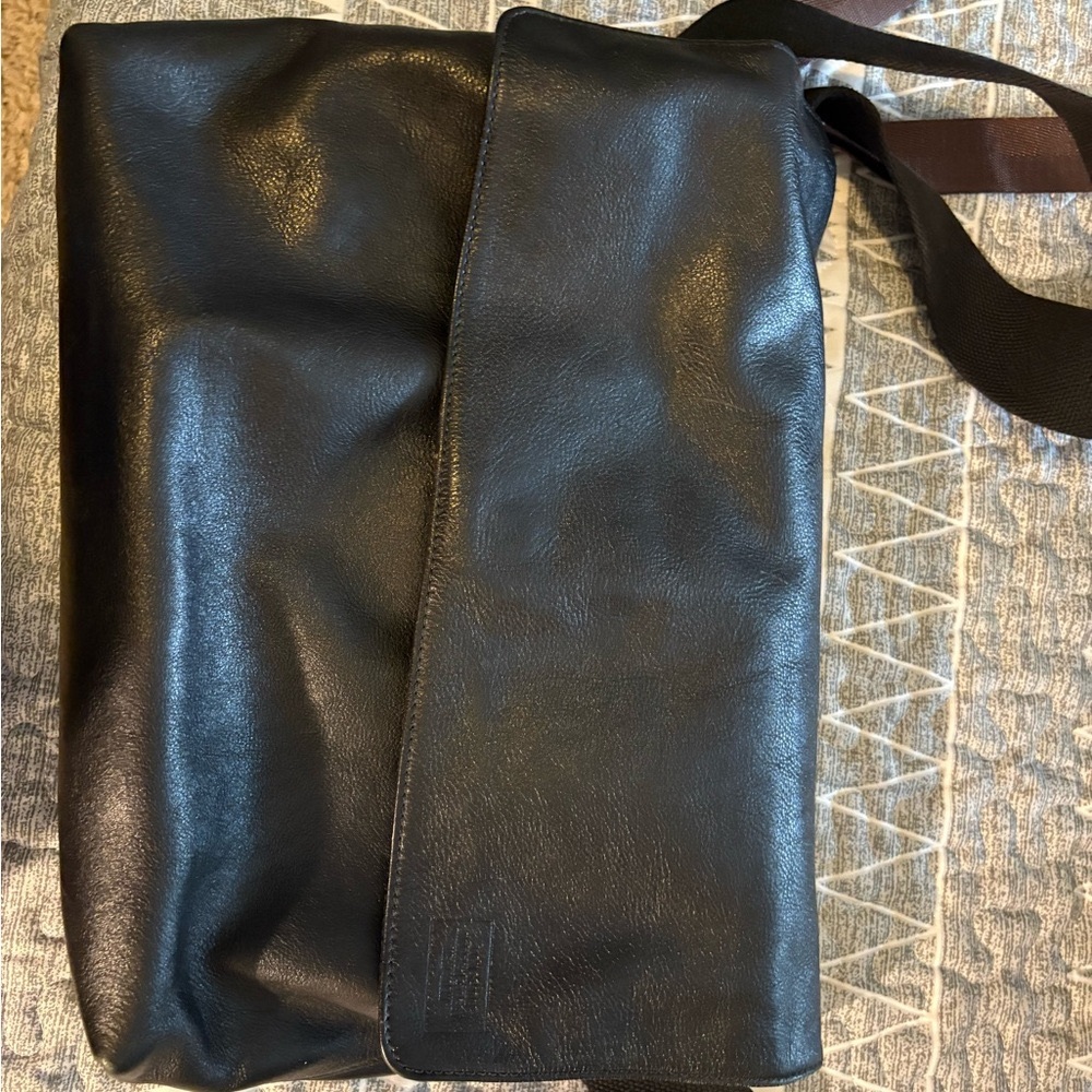 Black Leather Men's Bag